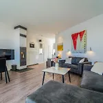 Promenadenvilla 03 10 شقة لوبيك