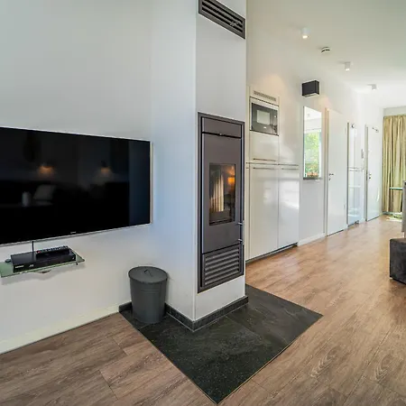 Promenadenvilla 03 10 * ליבק